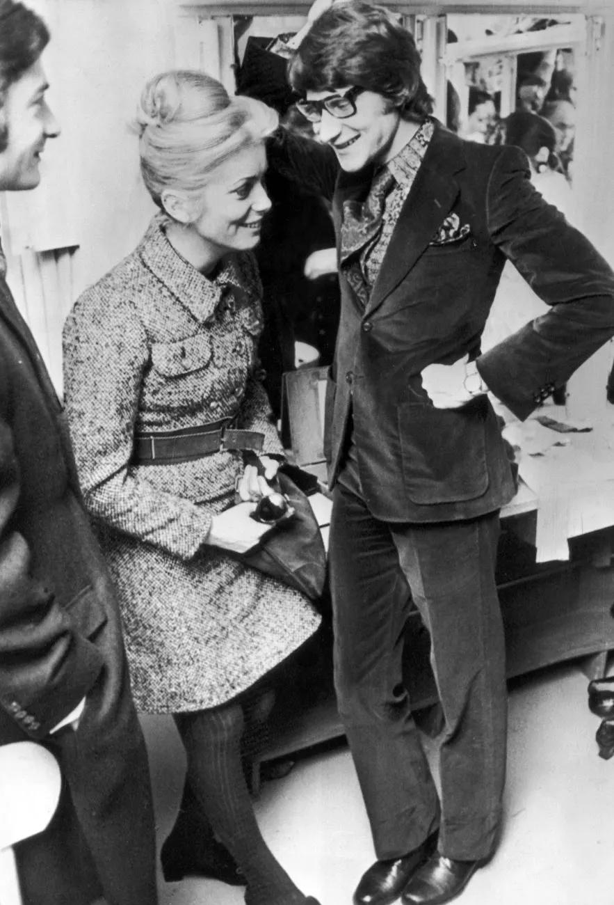 圣罗兰最经典的衣服,圣罗兰最经典款的衣服