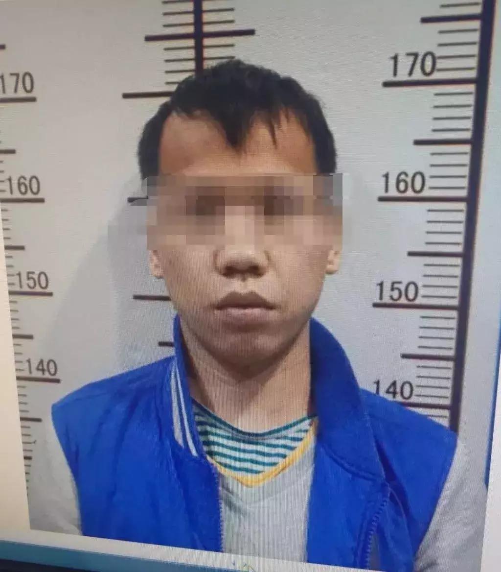 入会先自拍色情照?!知名色情网站“草榴社区”4名骨干落网!