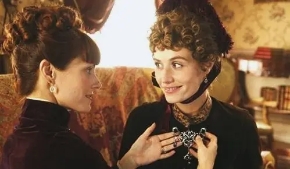 黄金时代情结为她的虚荣买单｜通过《项链》，莫泊桑传递了什么？