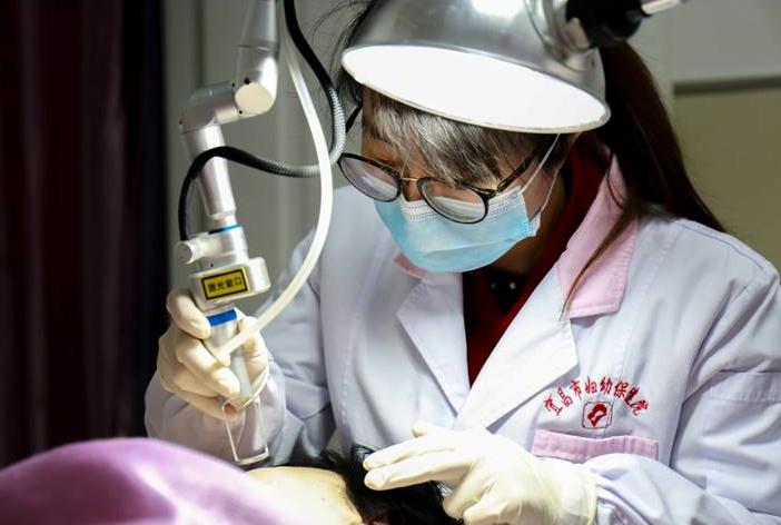 别怕,不是你一个人在战“痘”