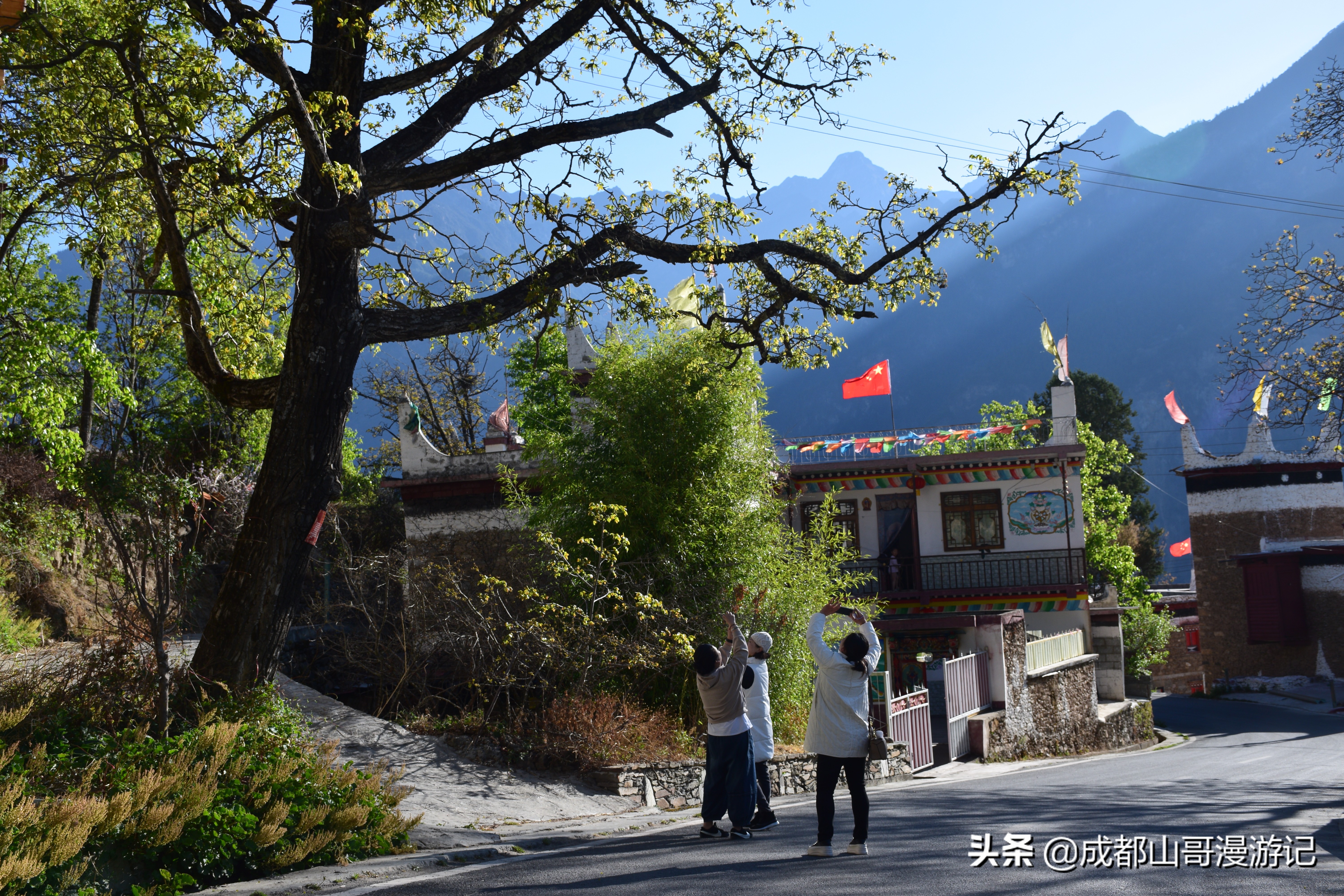 丹巴甲居藏寨最佳旅游季节,丹巴甲居藏寨玩几天