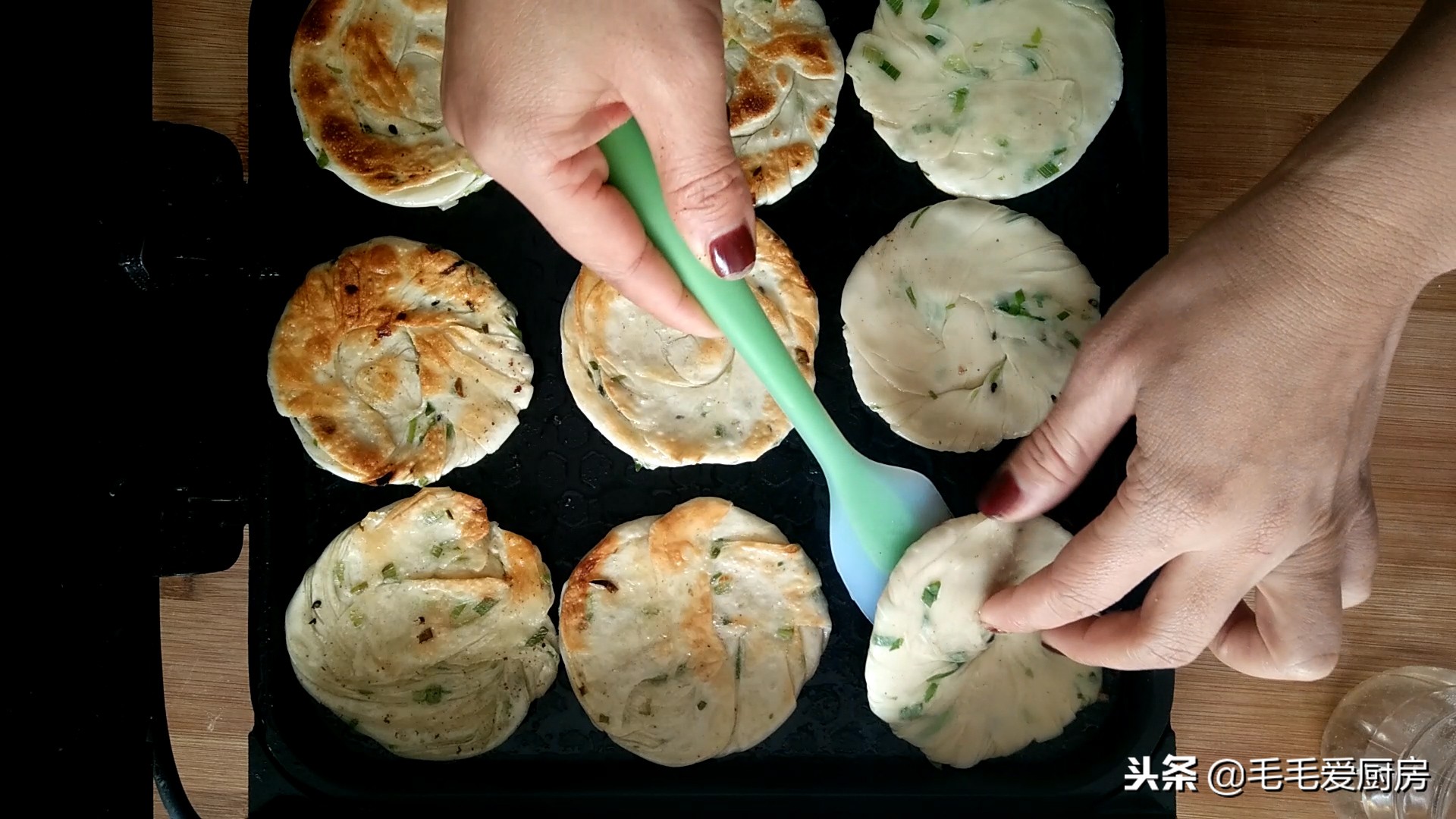 剩下的饺子皮可以怎么弄来吃,剩的饺子皮怎么弄好吃