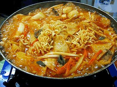 女孩子们千万不要夜跑,晚上要不要去夜跑