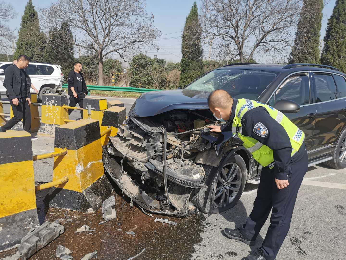 一张流程图既方便了群众又提升了效率西安临潼交警李晓东自创的交通事故处置工作法一举两得