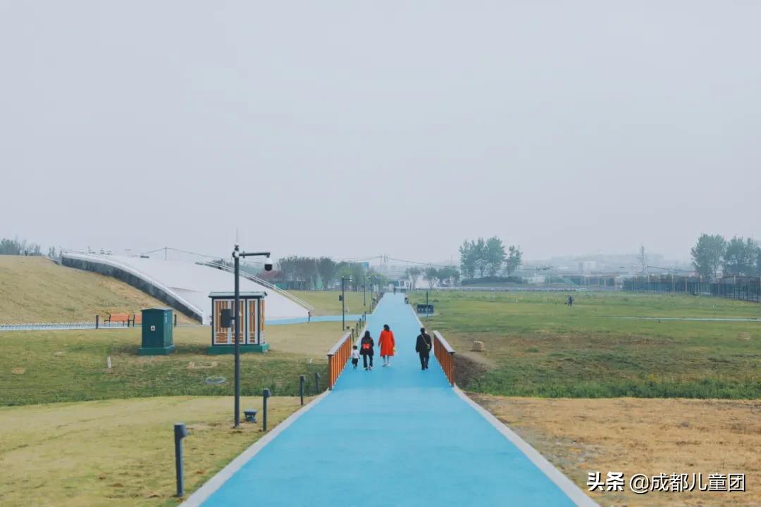 空港运动公园游玩攻略,空港体育公园是空港花田吗