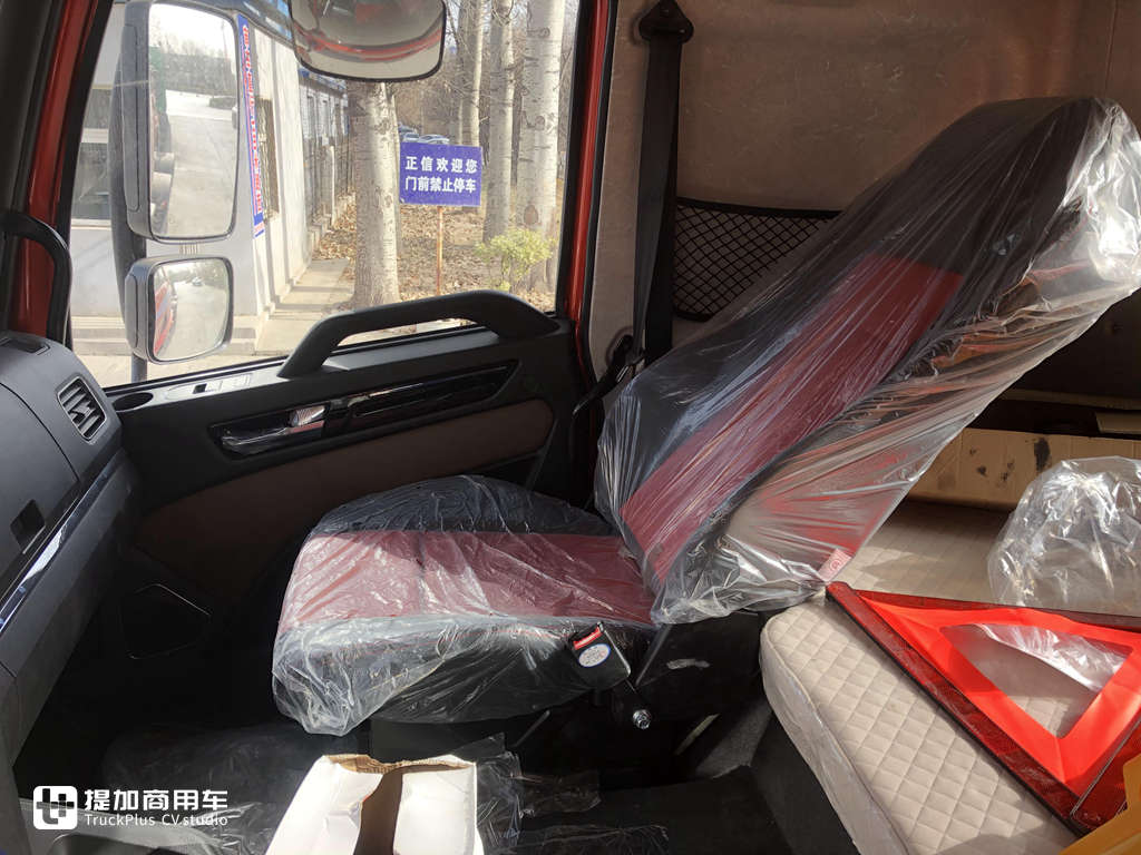 一汽青岛解放悍v最新款自动挡,解放悍v这车怎么样