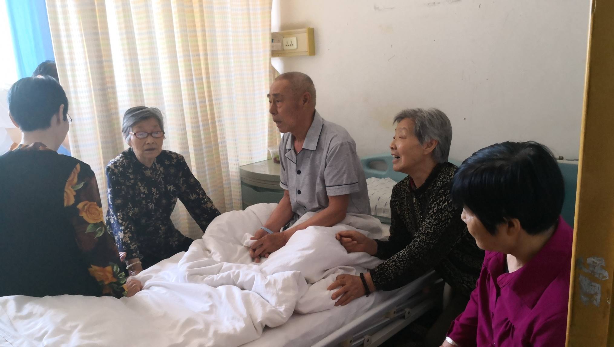 舅舅肺癌外甥有遗传基因吗,舅舅肺癌算不算家族史