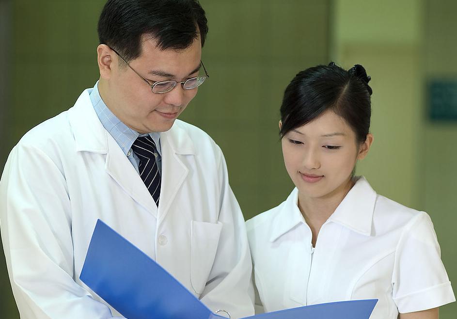 为啥现在的孩子动不动就一米八以上?医生告诉你:有这3个原因