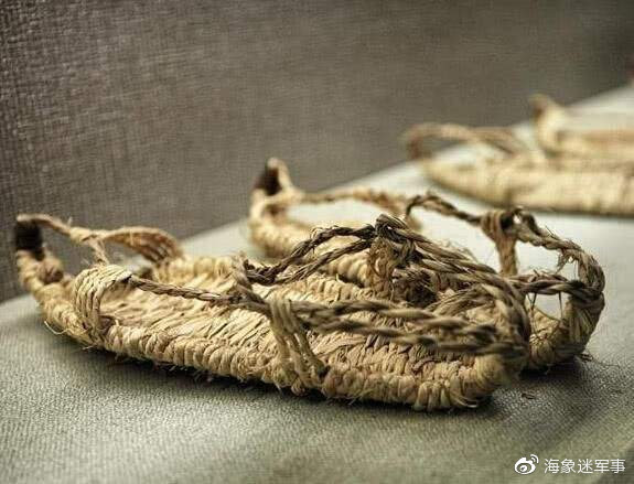 哪位战友穿过三款以上军鞋?赠护鞋神器,附真假军鞋鉴别法