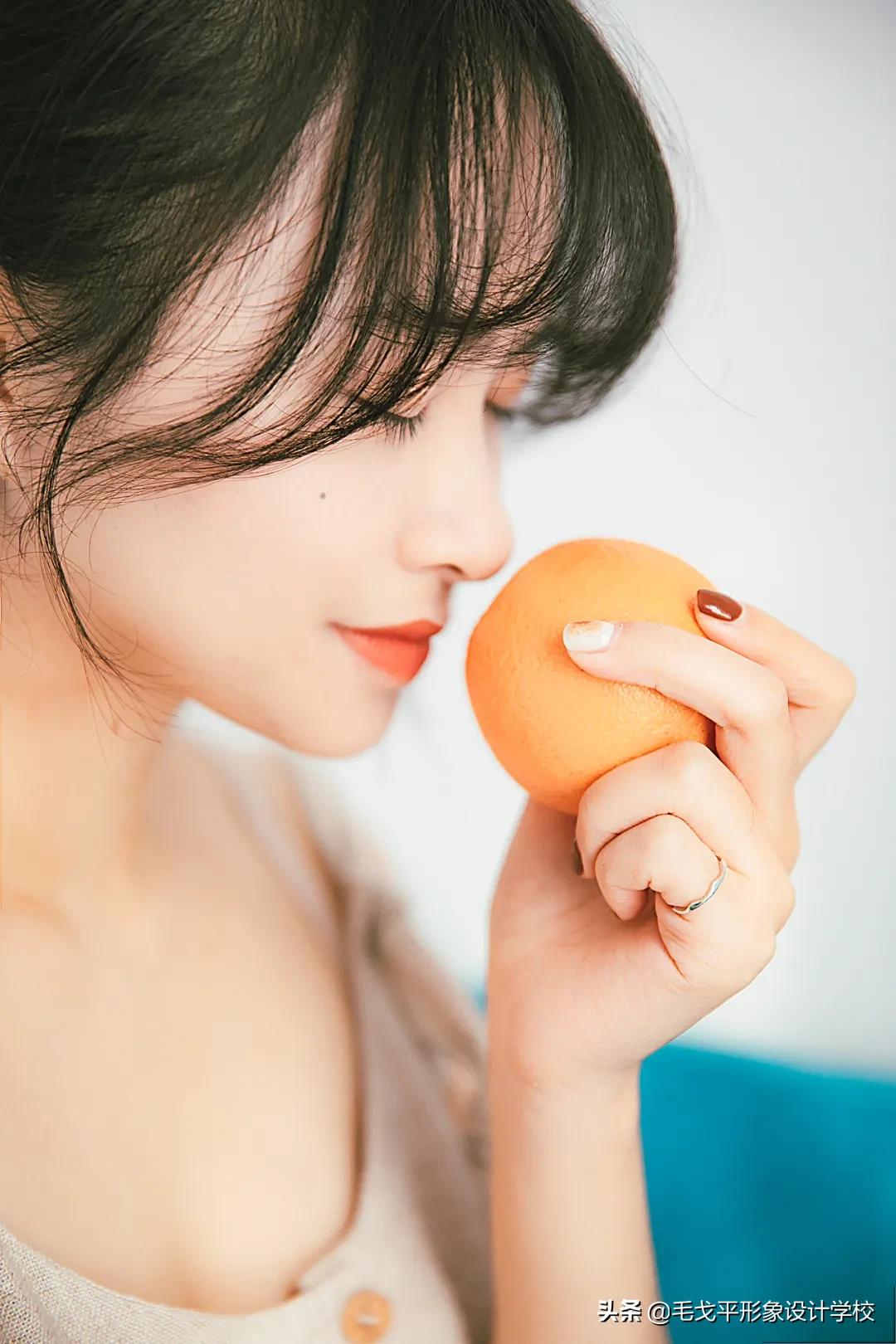 女明星是怎样处理脸上的痣,圆脸如何点痣好看