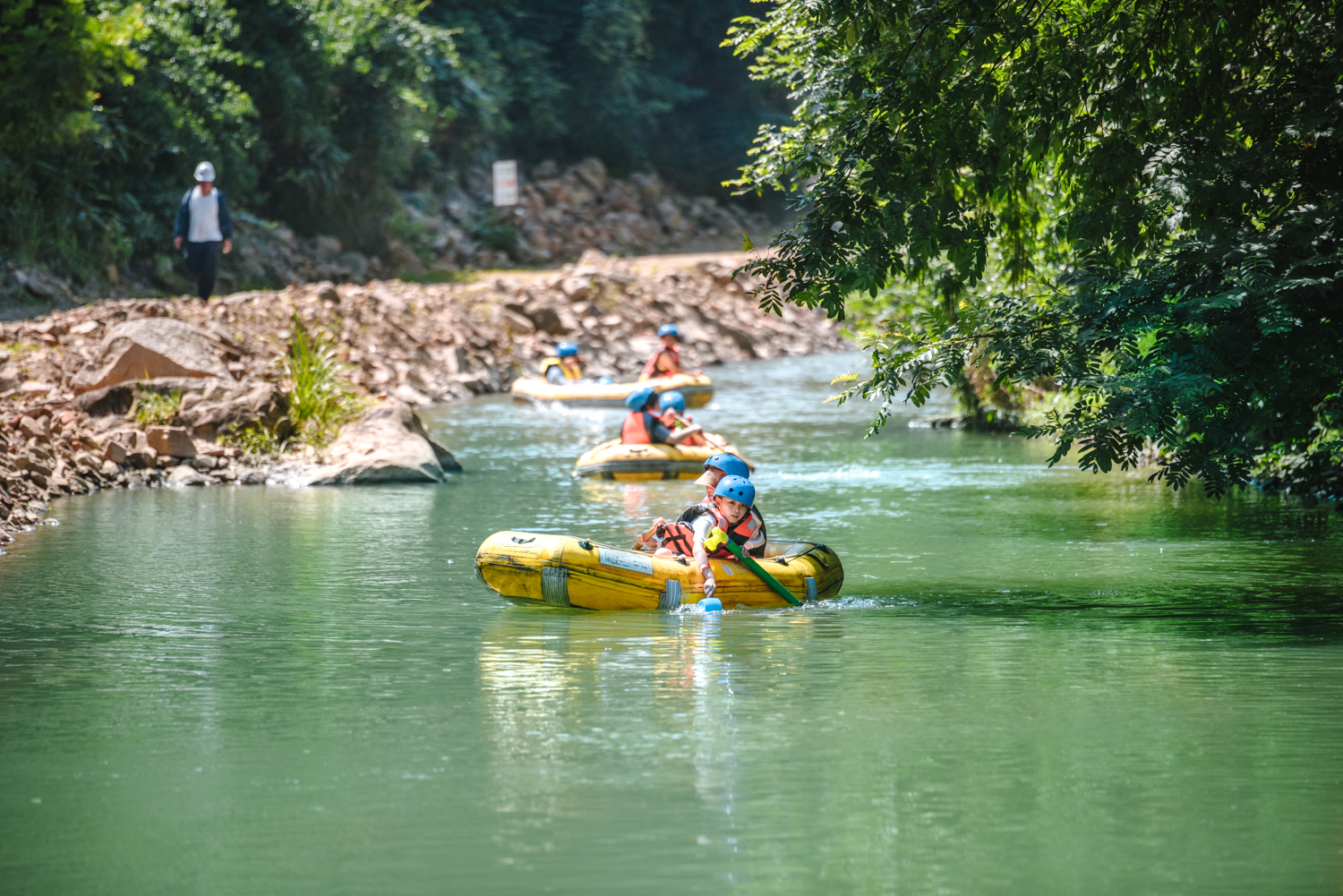 浙江湖州仙龙峡溯溪漂流,安吉仙龙峡溯溪
