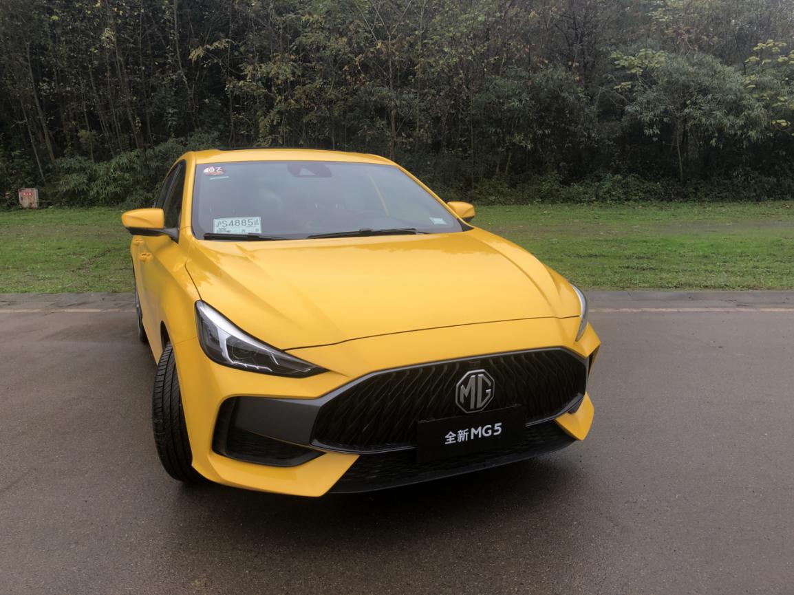 名爵五电子挡把爬坡怎么使用,名爵5亮点