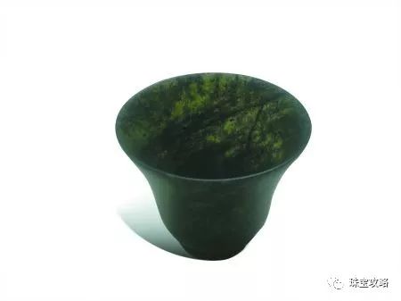 什么样的岫玉有收藏升值的价值,辽阳红岫玉有升值空间吗