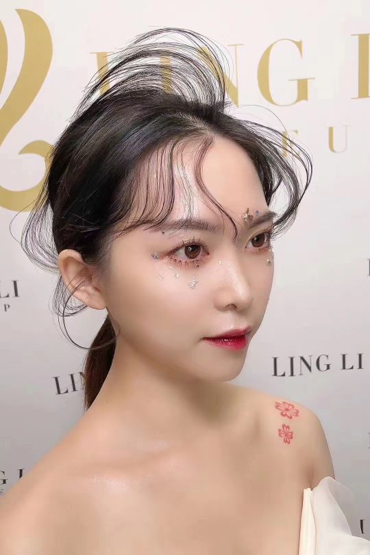 吴川学化妆培训班比较有名,龙川哪里学纹绣