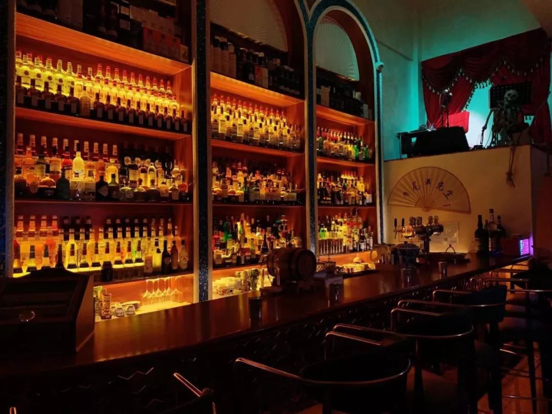 加鱼子酱的鸡尾酒喝过吗？长春首家分子鸡尾酒吧，味道太神奇了