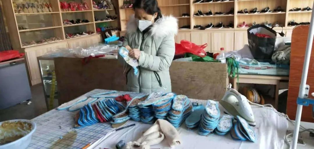 文艺战疫三行情诗,文艺战疫诗六首