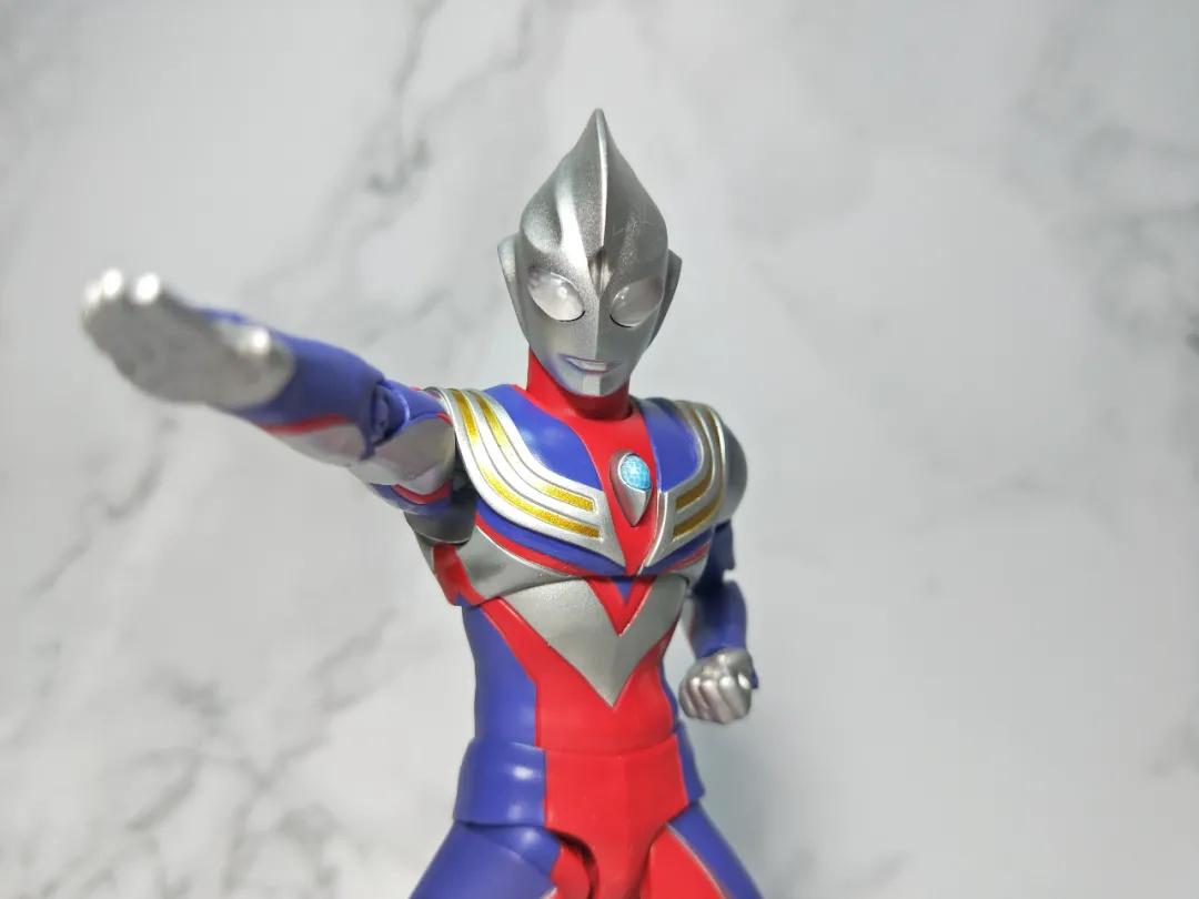 光的继承者图片,shf系列迪迦奥特曼开箱视频