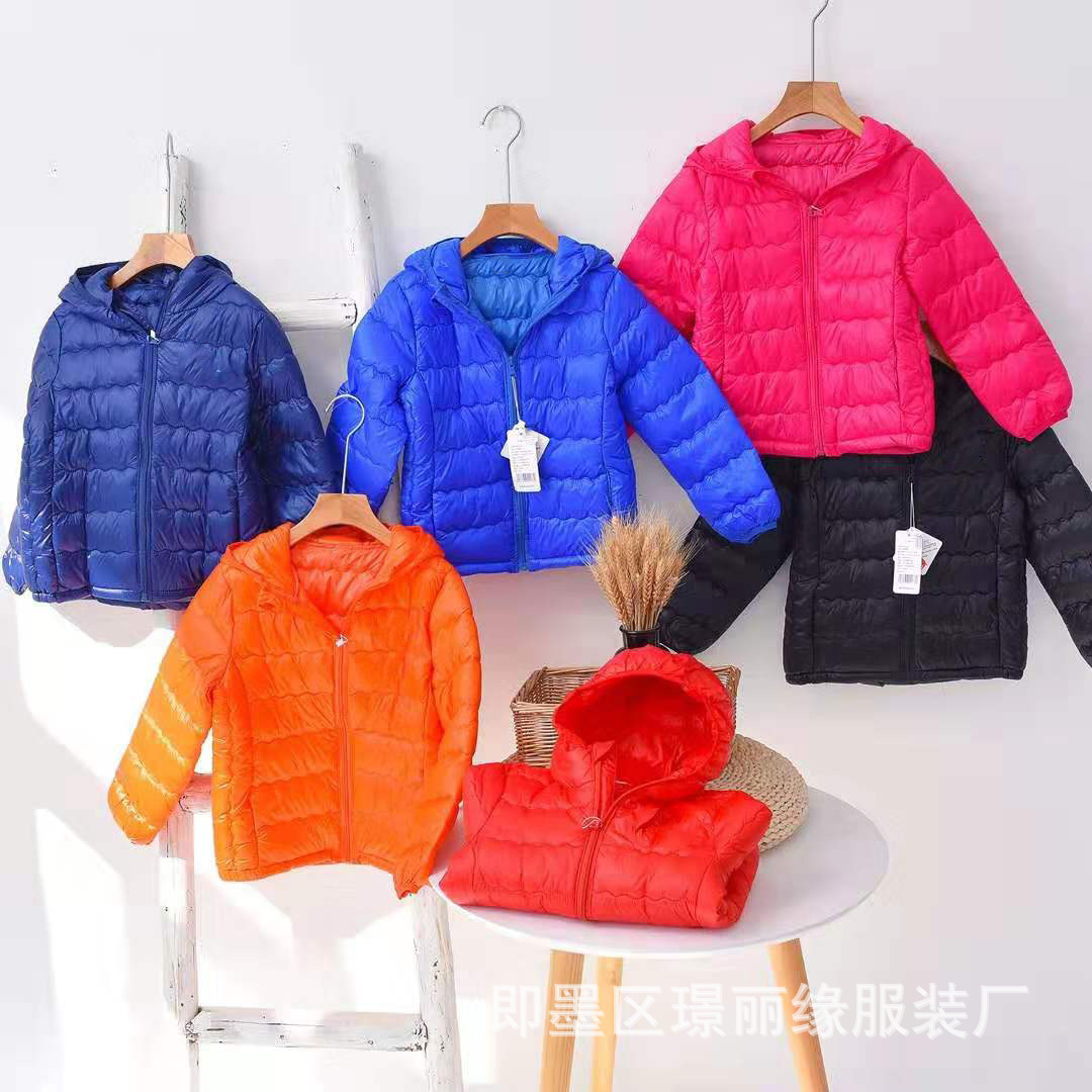 黑色拼接呢子收腰连帽棉服短款女,黑色连帽棉衣外套搭配