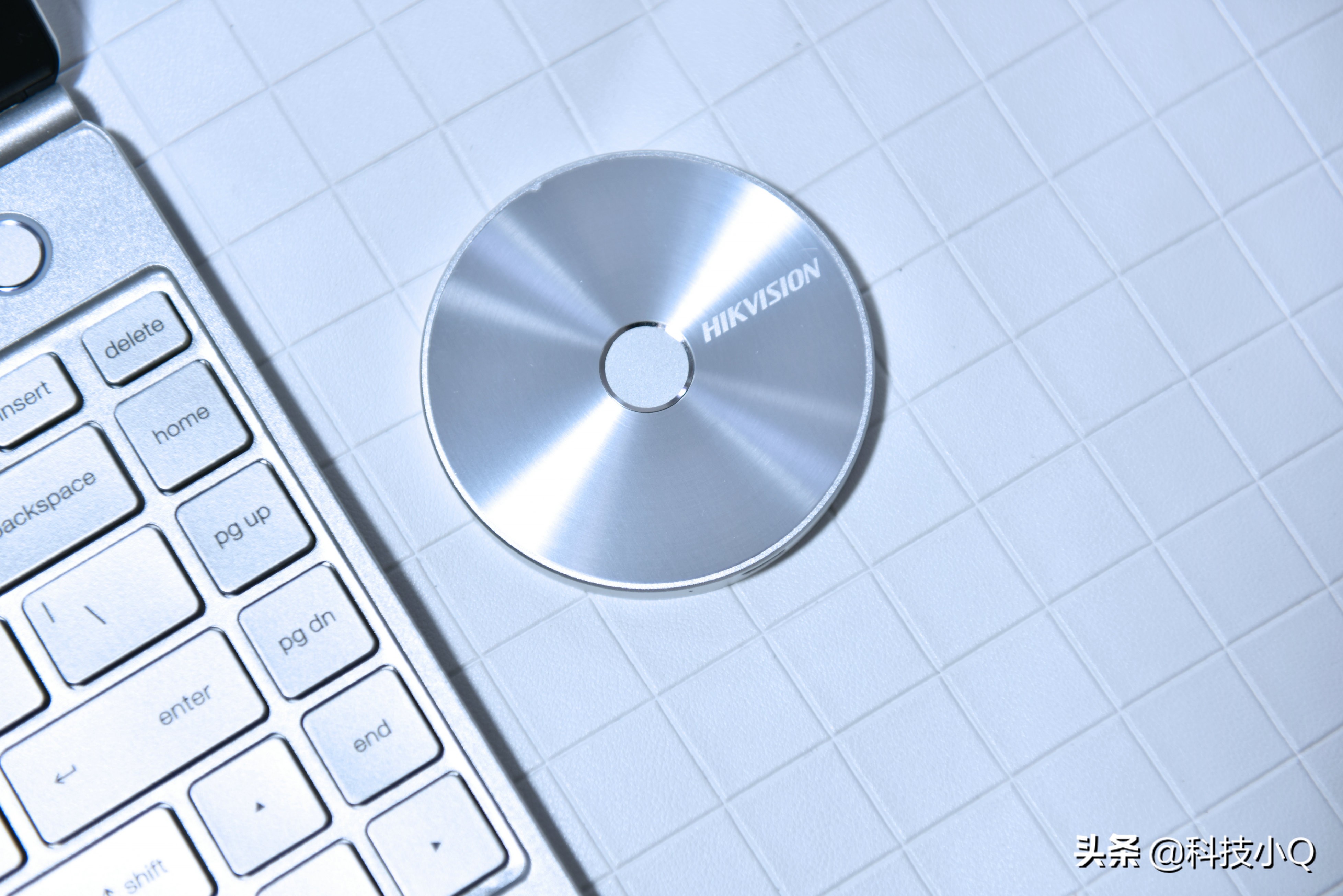 海康威视固态硬盘cc700和c4000,海康威视m.2固态硬盘盒评测