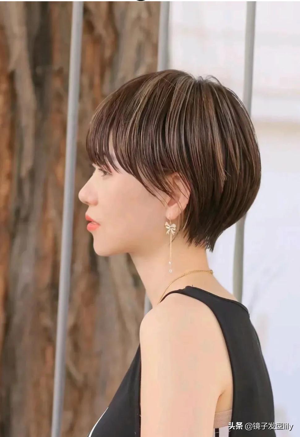 最流行的八款减龄瘦脸发型,40到50瘦脸人剪什么发型好看