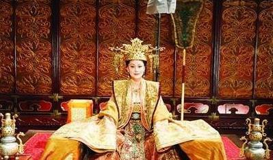 “气场色彩学”即将燃爆职场，快来看看你是哪一种女皇？