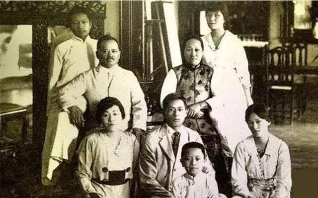 ​培养宋氏王朝：她是中国最强辣妈