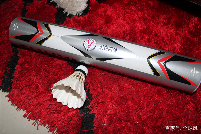 如何正确选择羽毛球,羽毛球怎样选才最好