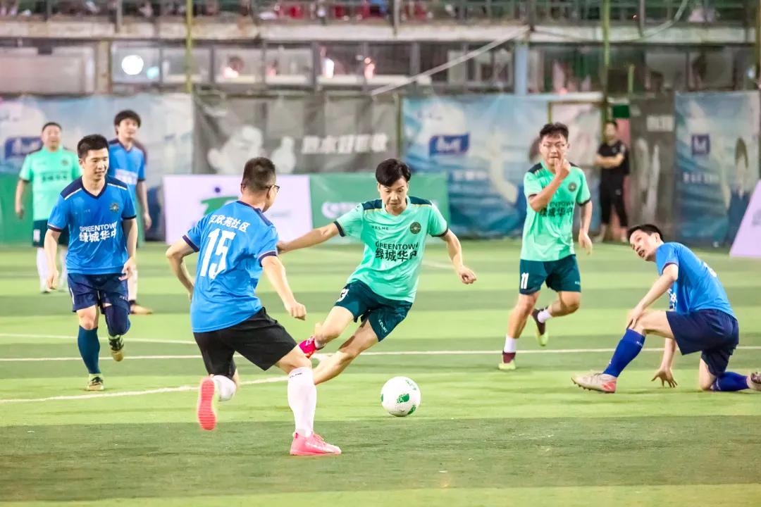 踢球的第7年想放弃了,绿茵场上挥洒汗水享受足球的快乐