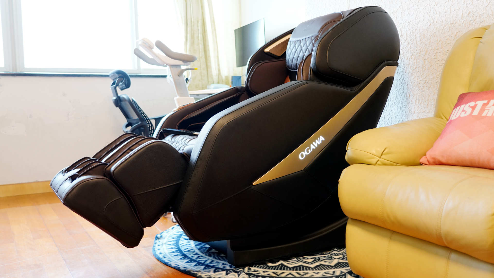 你有多久没有被温柔以待了？让奥佳华解疲大管家按摩椅来试试吧