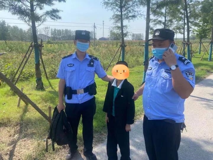 少年赌气离家出走独自开车200公里,负气少年离家出走