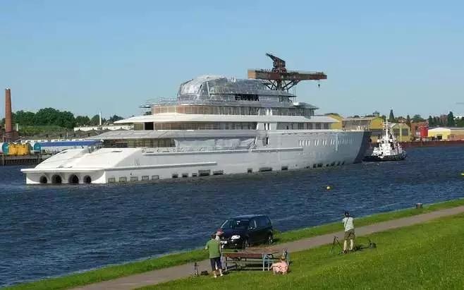 亿万富翁的有钱人生完整视频,亿万富豪的富贵人生