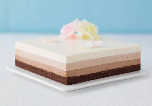 好利来蛋糕优势,好利来销量与其他蛋糕对比图