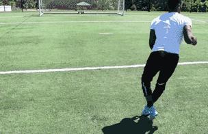 两次变向超炫过人技巧,5个初学者必会的实战过人技巧