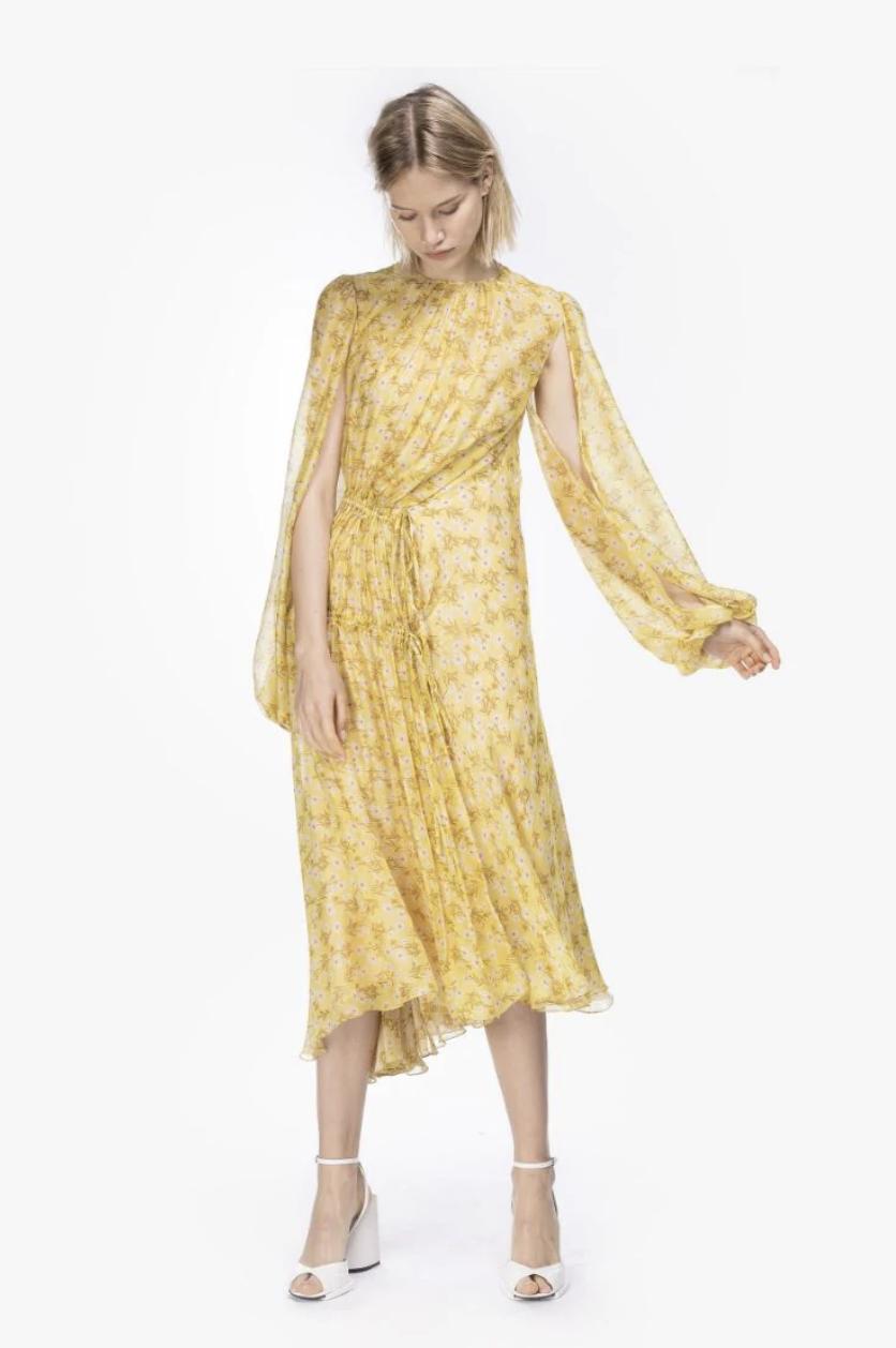 姐不跟你们挤进BM了，我有件更厉害的