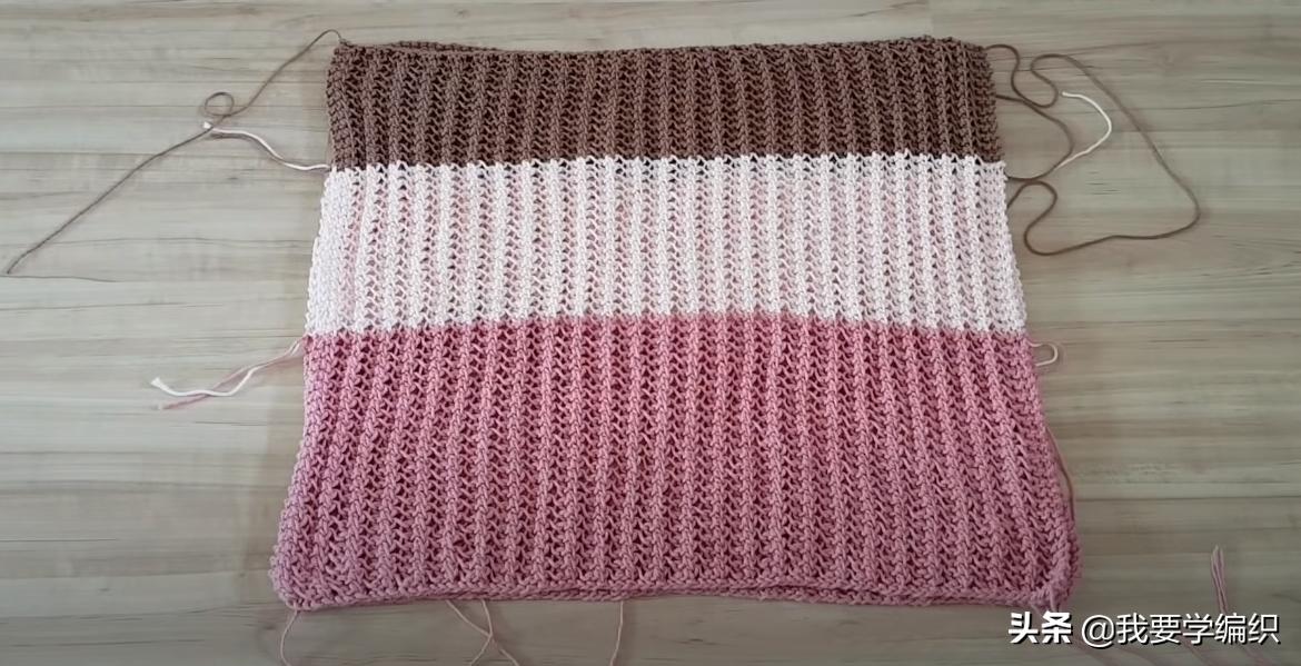 儿童三色交叉背心夏季最新款,三色小女孩毛衣背心