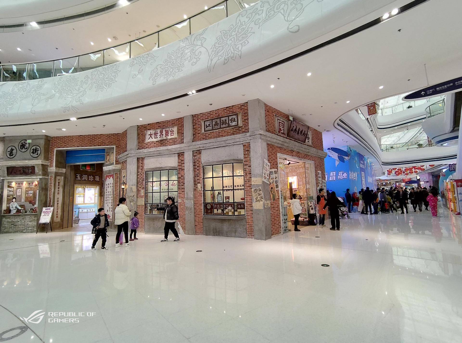 华硕rog2和rogphone2,华硕rog游戏手机2跑分