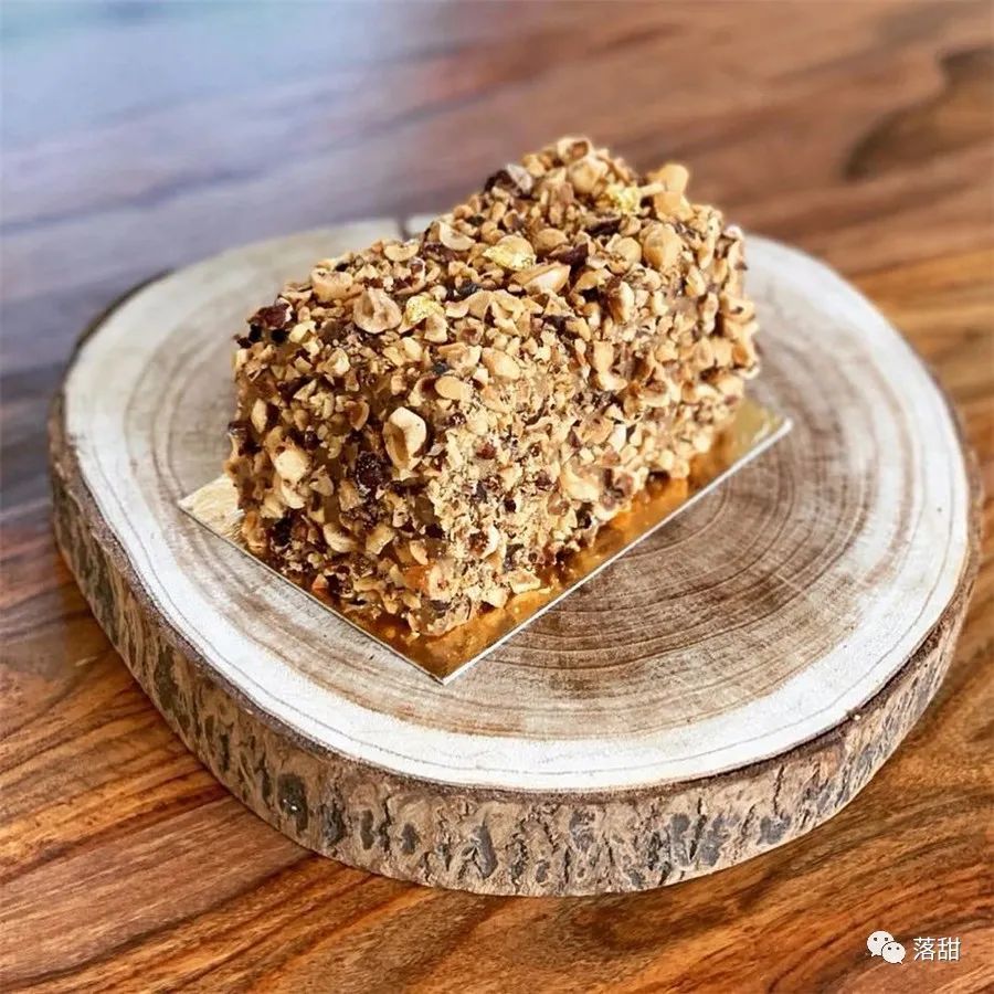 杂谈|你会不会在乎:盘子和甜品配不配?