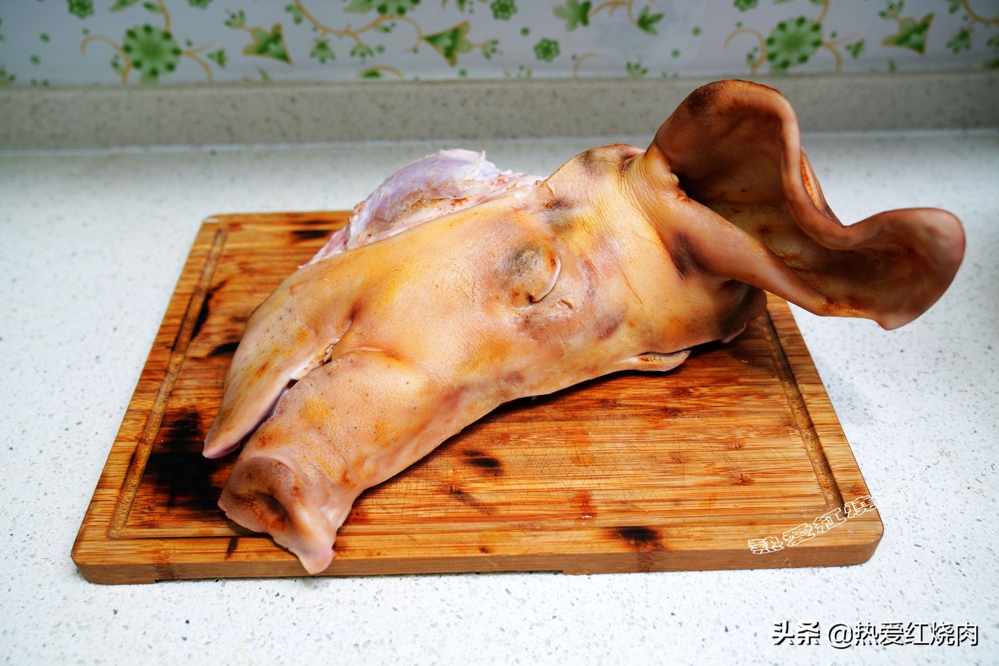 过年买了一个猪头寓意,年夜饭必备的猪头肉
