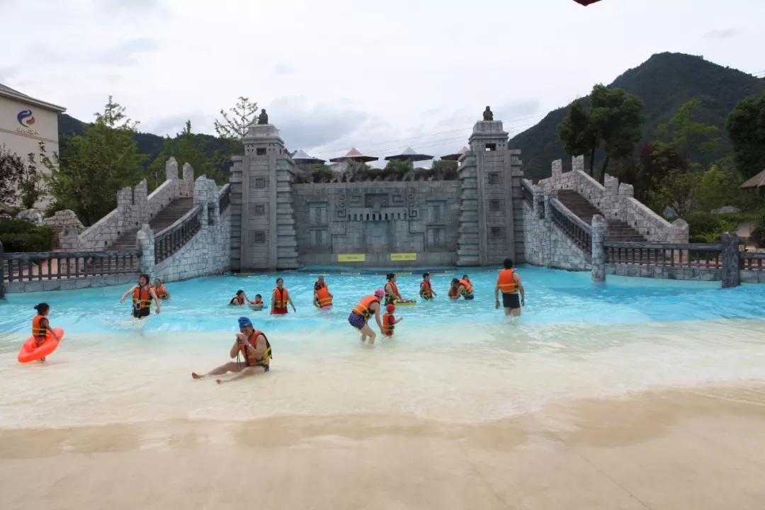 冬天这么冷去北温泉泡泡温泉可好,冬季怎么能不泡温泉呢