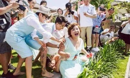 赵薇李湘直播,赵薇李湘直播完整版