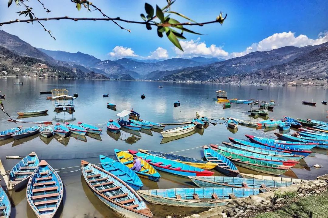 离尼泊尔最近的地方叫什么,尼泊尔睡觉的地方