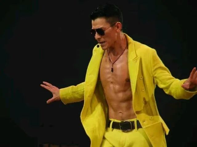 59岁的刘德华有多帅,40岁刘德华的颜值