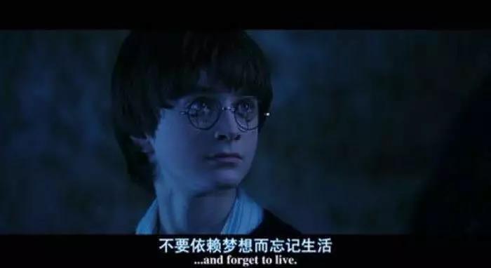 在很多时候没有顾虑到你的感受,做事情时总是顾虑太多