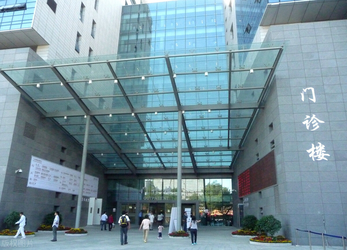 小孩腹痛伴有呕吐需警惕6岁,孩子肚子疼别大意当心患了阑尾炎