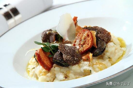 世界三大奢侈美食之鹅肝,三大顶级食材鹅肝鱼子酱松露餐厅