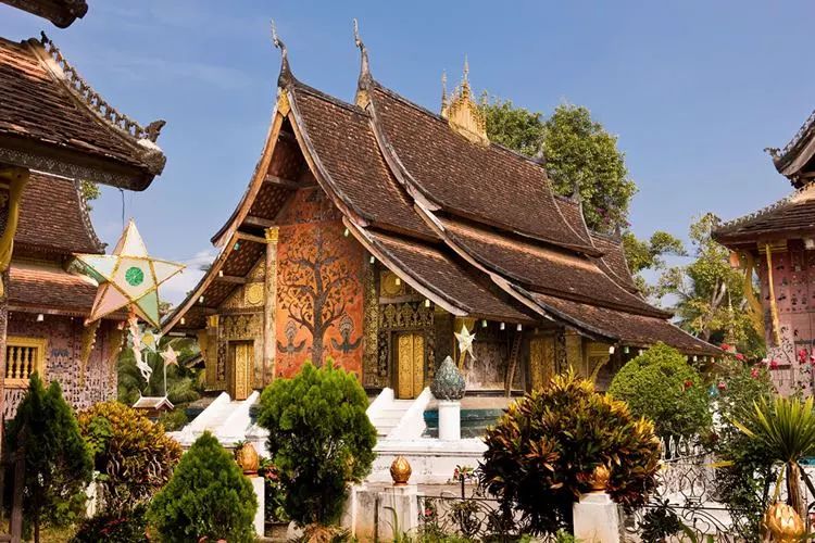 一晚80000，历时10年，耗资33亿的上海安缦，...