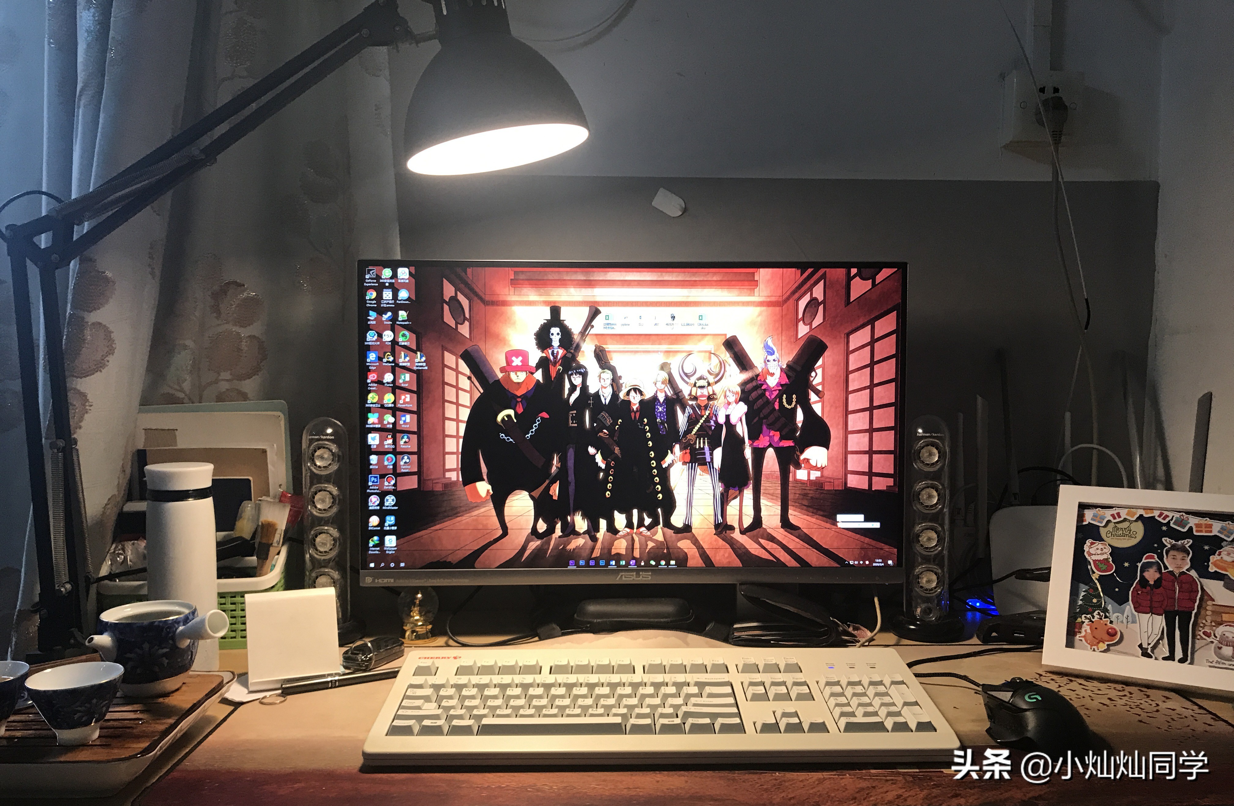 哈曼卡顿音箱水晶4代,哈曼卡顿soundsticks水晶音箱