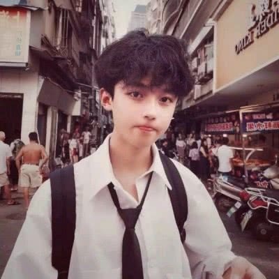 初中生3-5月可以长高几厘米,初中生物各个部位的发育