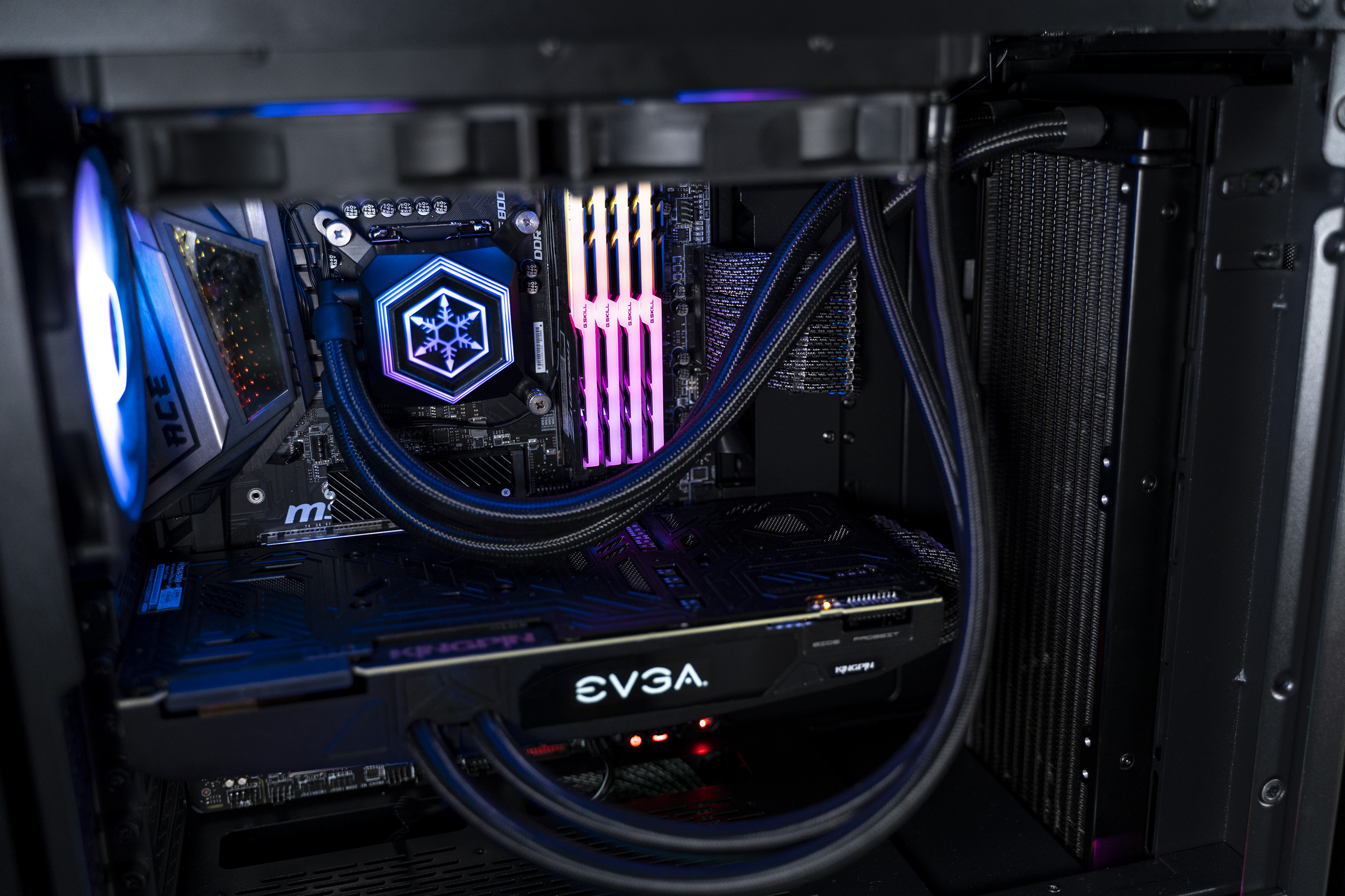 联力鬼斧机箱使用感受,联力鬼斧机箱装机配件推荐