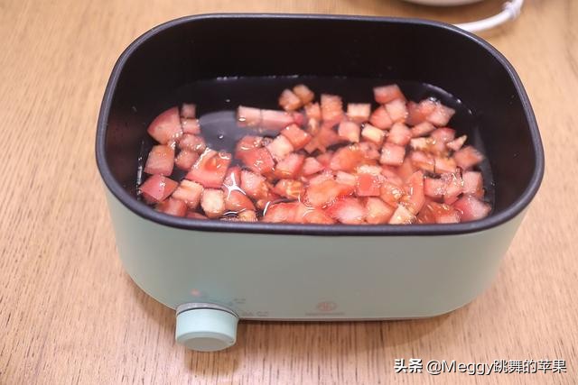 寒冷的冬日早餐这样吃热乎乎,天冷吃什么早餐暖身又不胖